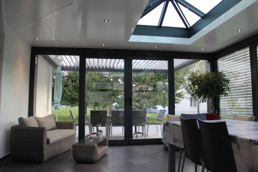 Veranda Verandome, toiture plate, design et esthetique